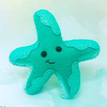 Load image into Gallery viewer, Pocket Hug - Starfish Essential Oil Diffuser Plushie