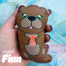 Load image into Gallery viewer, Otter Pocket Hug - Finn - Essential Oil Diffuser