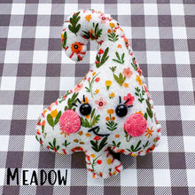 Load image into Gallery viewer, Collectable Hug -  Finger Hanger Lief Hugs Essential Oil Diffuser Plushies
